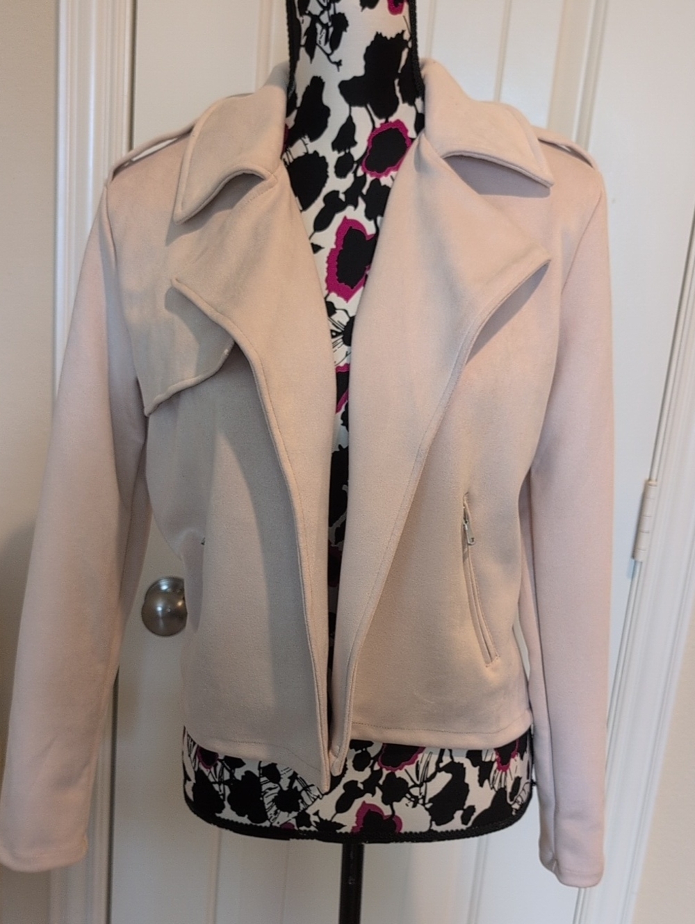 Ookie & Lala Women's Pale Blush Moto Blazer Size Small